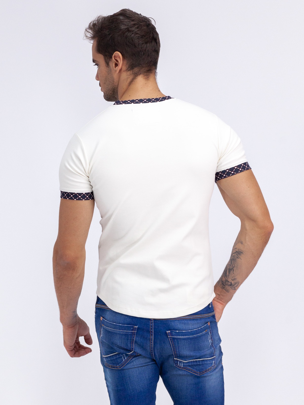 T-SHIRT SMK STAND. POCKET