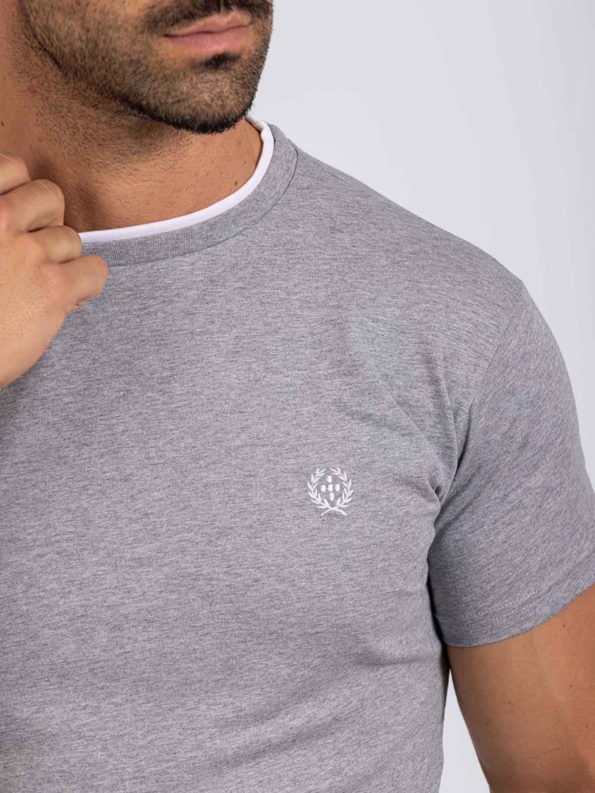 T-SHIRT BASIC GOLA DUPLA