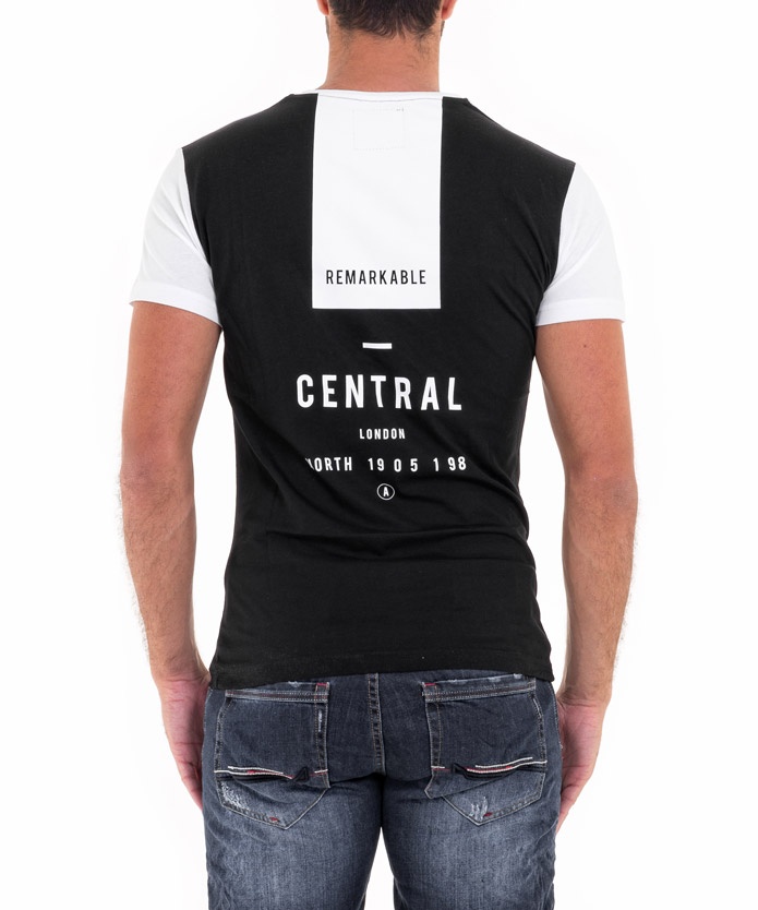 T-SHIRT CHEST POCKET