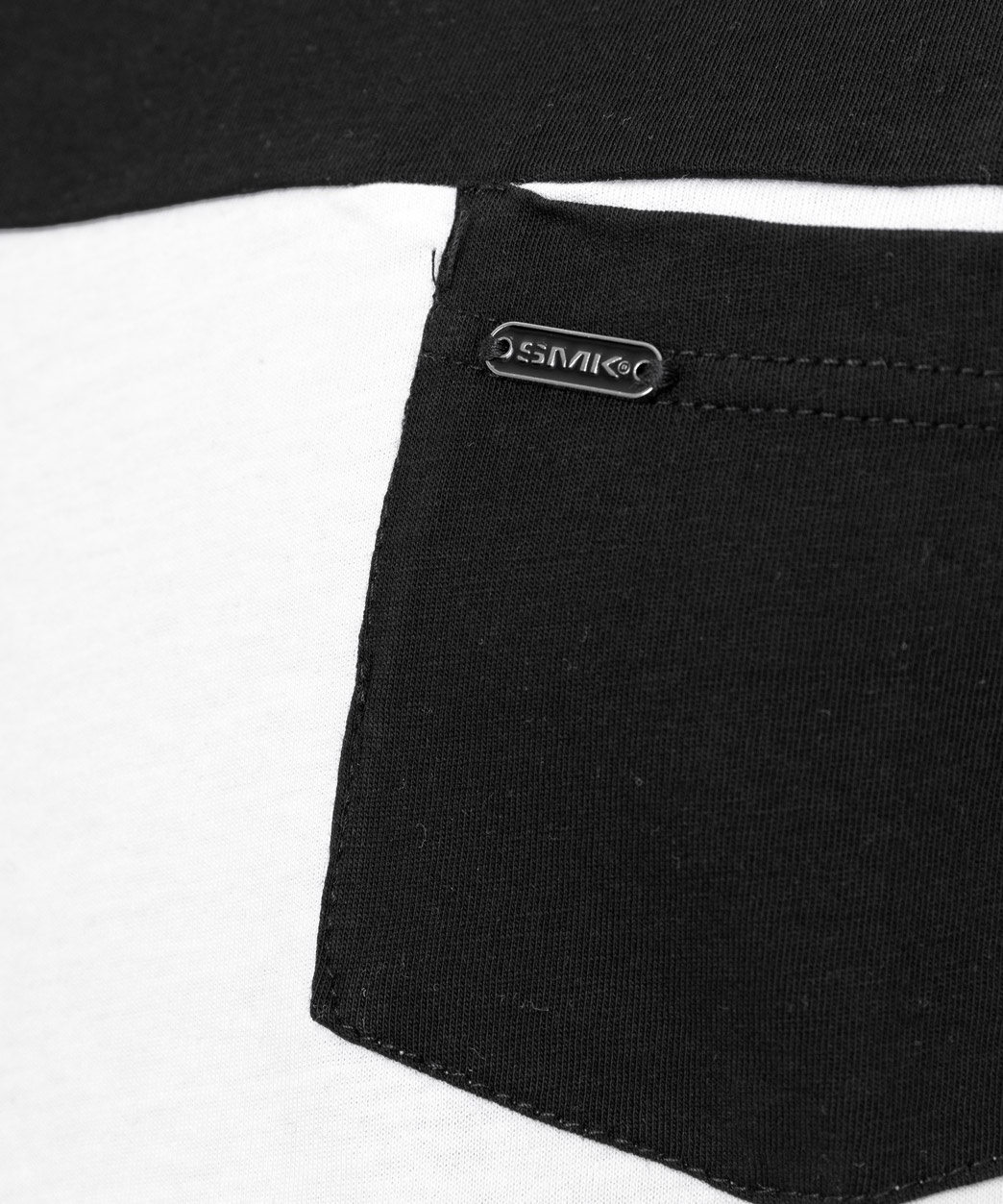 T-SHIRT CHEST POCKET