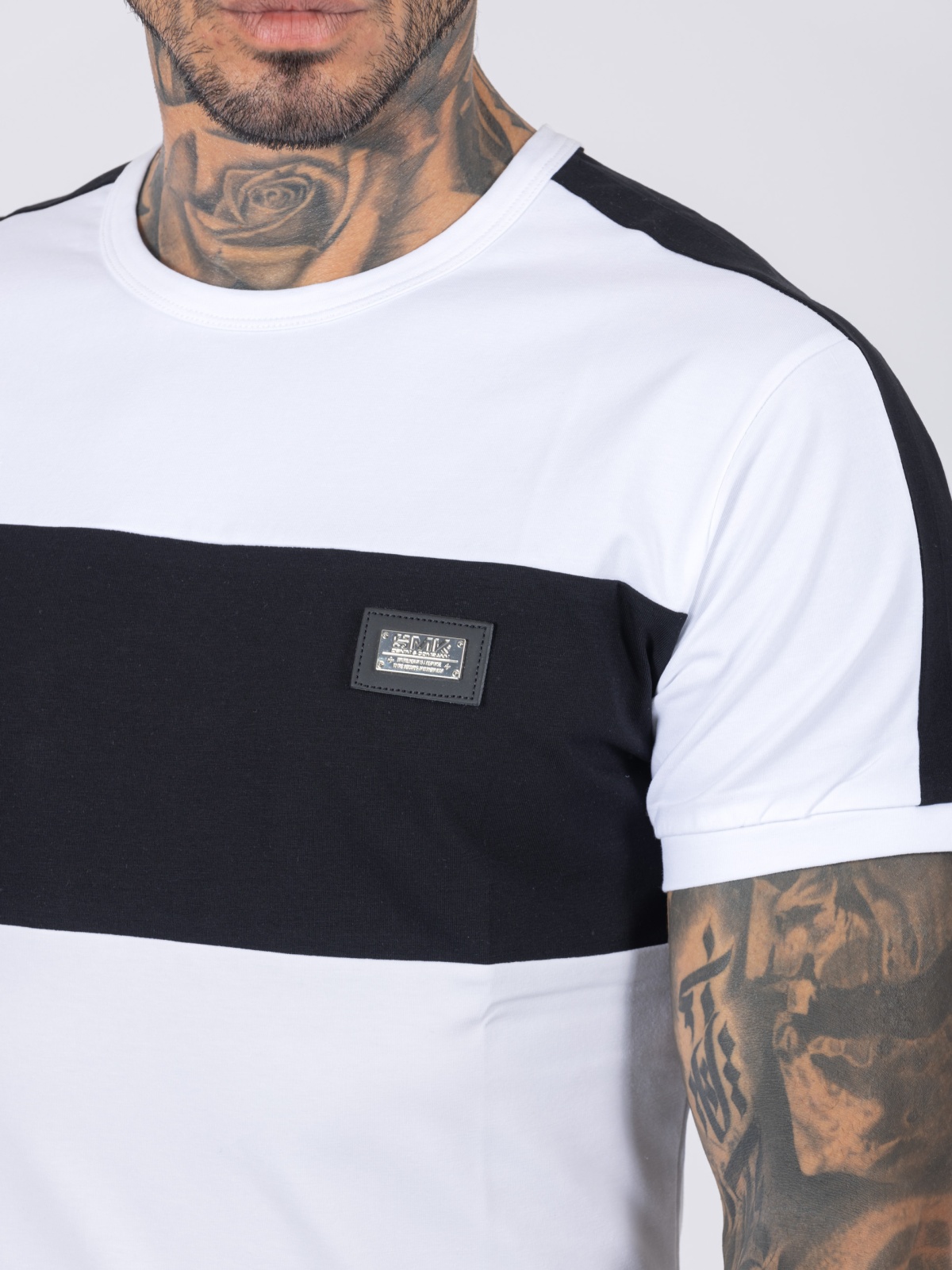 T-SHIRT SMK CHEST LISTS