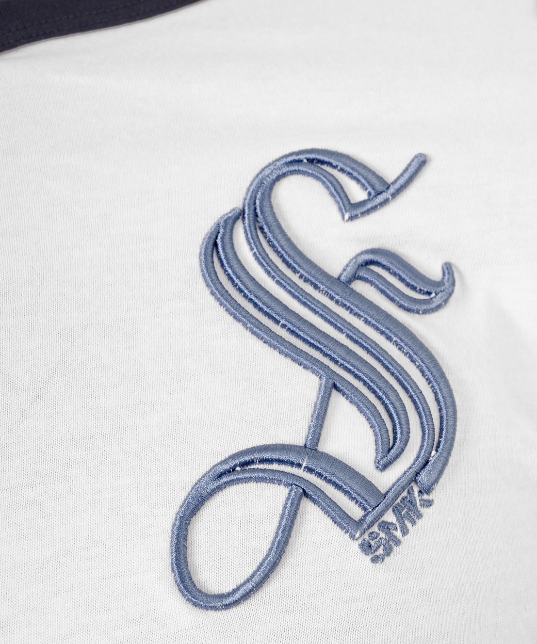 POLO BUTTON & EMBROIDERY