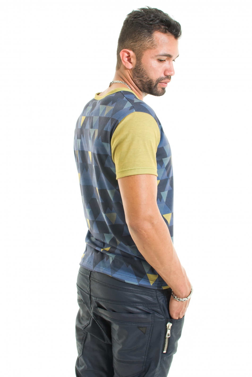 T-SHIRT MULTITRIANGLE