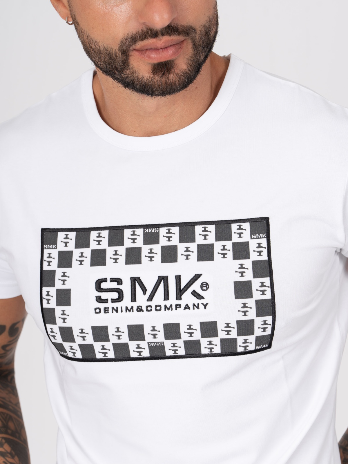 T-SHIRT SMK LOGO PRETO