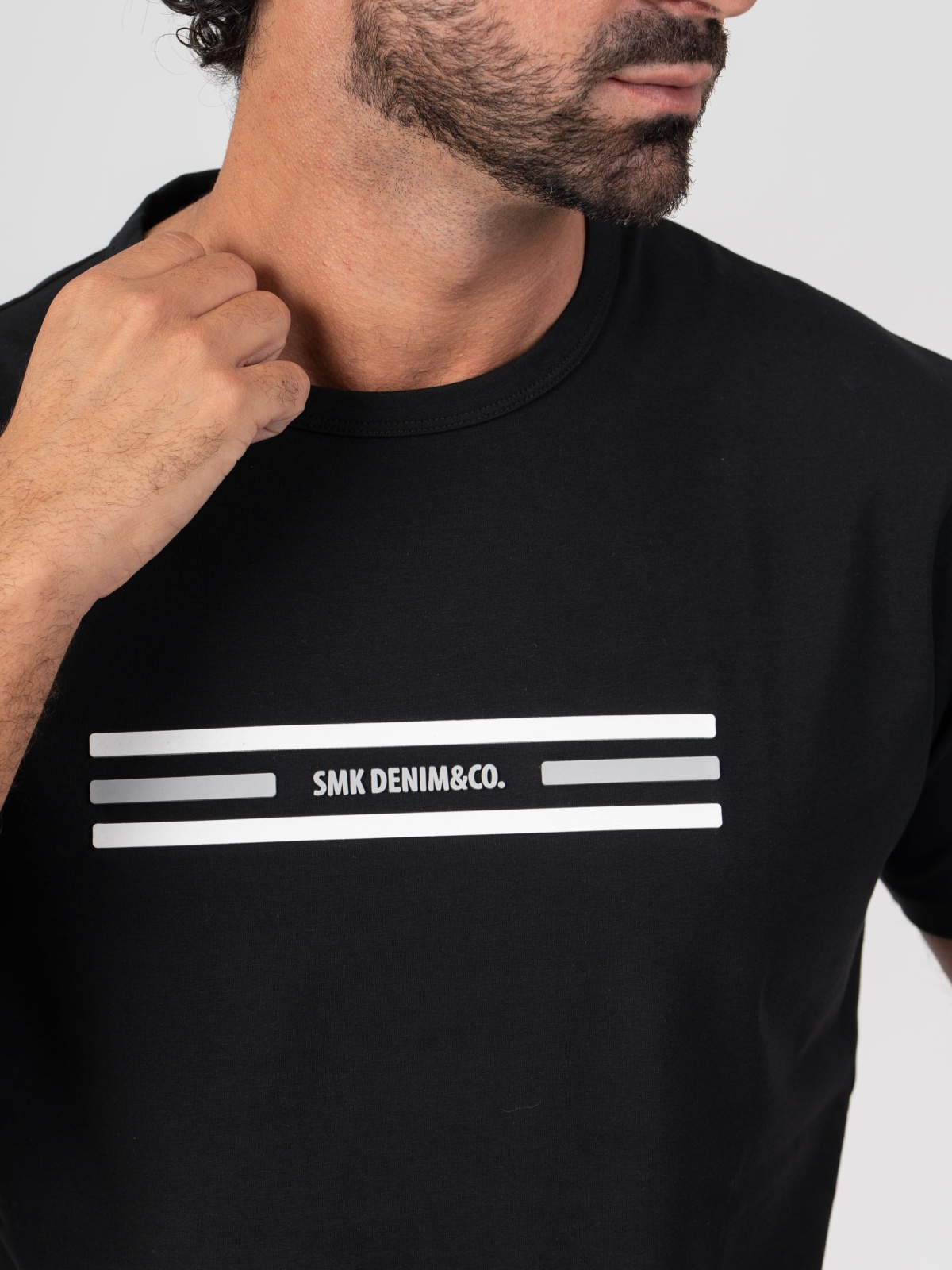 T-SHIRT SMK LISTAS PRETO