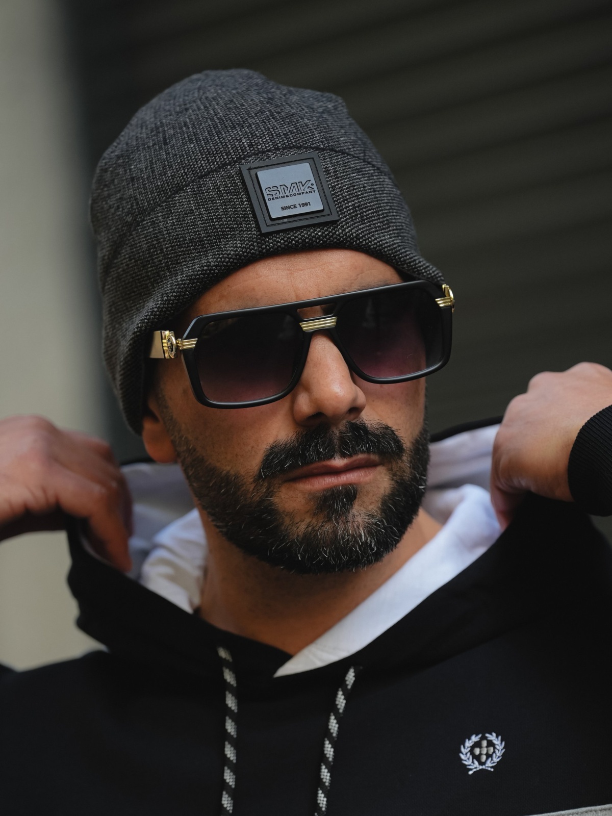 GORRO MALHA LISA C/ CHAPA