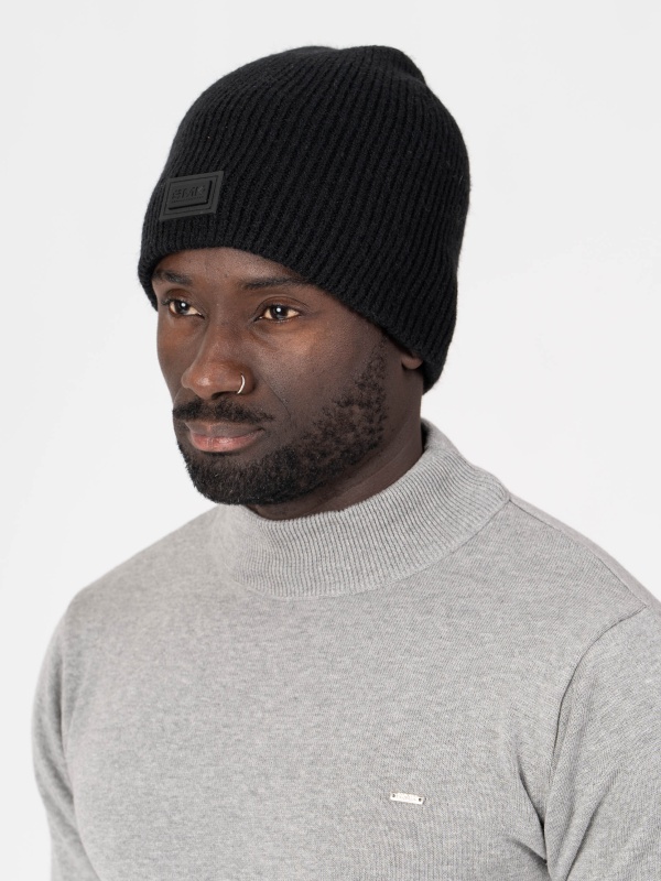 GORRO UMA COR C/TRANÇAS 1