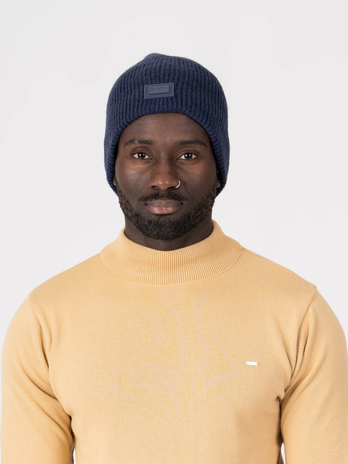 GORRO UMA COR C/TRANÇAS 1