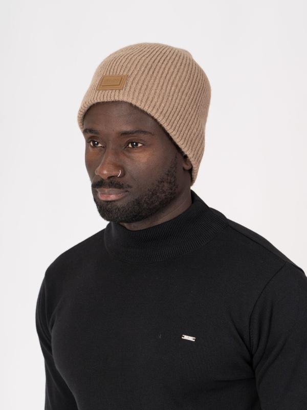 GORRO UMA COR C/TRANÇAS 1